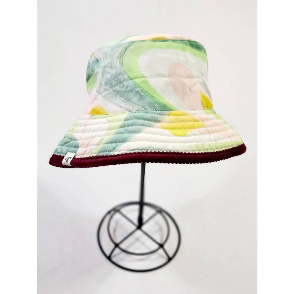 NEW ROMUALDA women's small bucket hat in maroon/tortoise